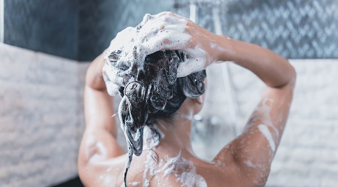 Dobry szampon do włosów – podstawa pielęgnacji. Jaki wybrać